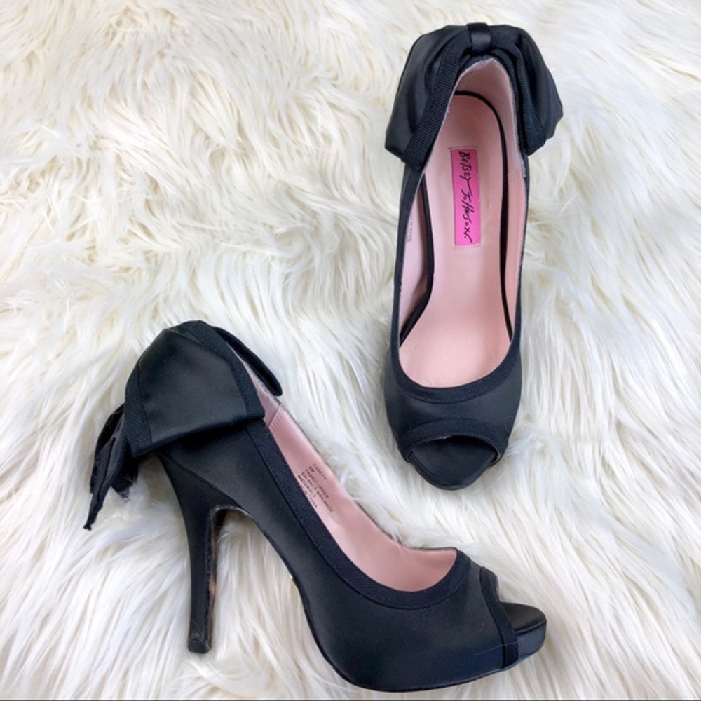 🎀Betsy Johnson Heels🎀